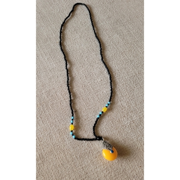 Hand Beaded 12" Necklace Black Yellow and Turquoise w Silvertone Accents - Picture 2 of 4
